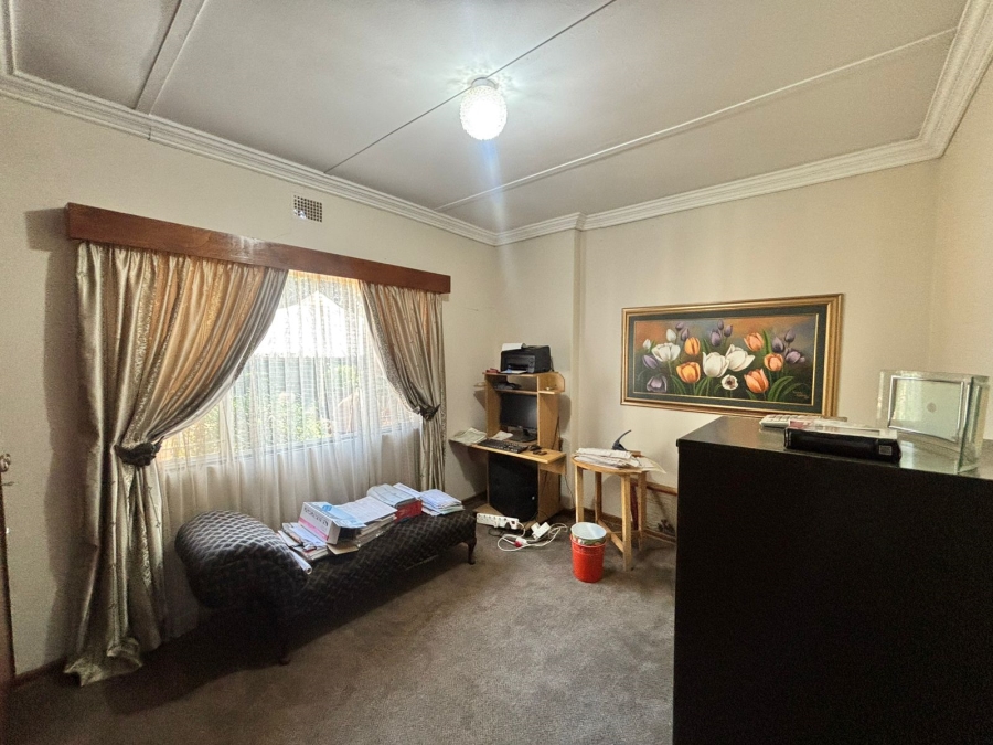 4 Bedroom Property for Sale in Baillie Park North West